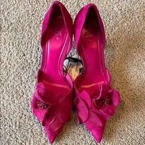 NWT Zara Fuchsia Floral Pointed-Toe Suede Heels
